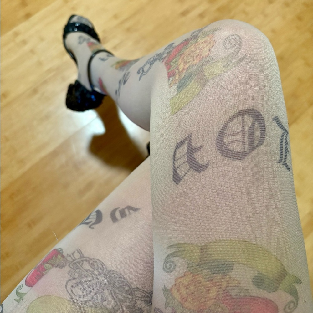 Colorful Patterned Leggings Set - Picture 9 of 9